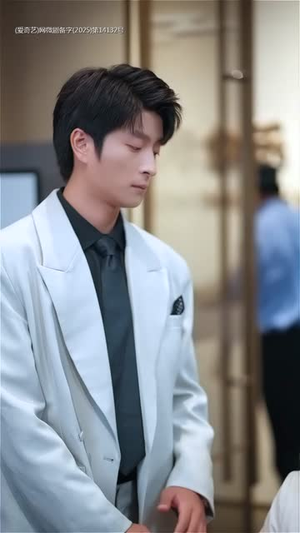 我的报纸能预知未来（95集）一口气看完全季短剧