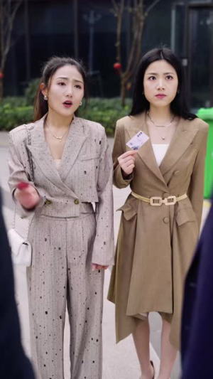 老爸装穷二十年摊牌了（58集）好看短剧不容错过