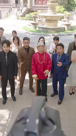 孙女寿宴送机甲震惊科学界（61集）不要钱看完整部短剧