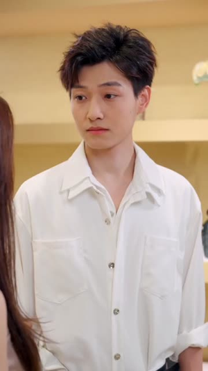 顶级维修工隔壁太太请我修水管（52集）古装穿越短剧推荐