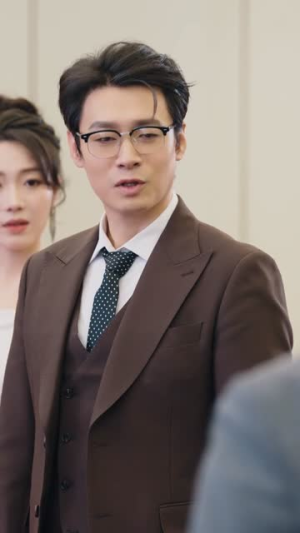 修车多年强亿点怎么了（63集）看完还想看的精彩短剧