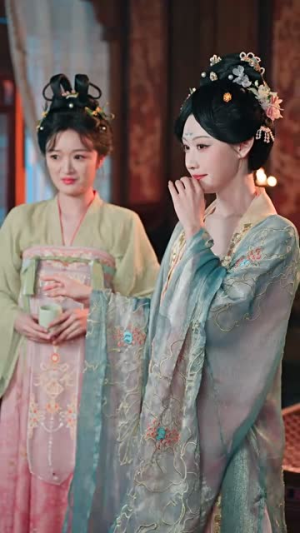 我靠宫心秘籍勇闯后宫（77集）最新短剧全集完整版